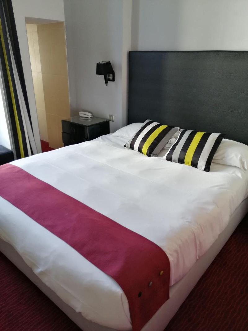Logis Hotel Saint Martin Orlean Zewnętrze zdjęcie
