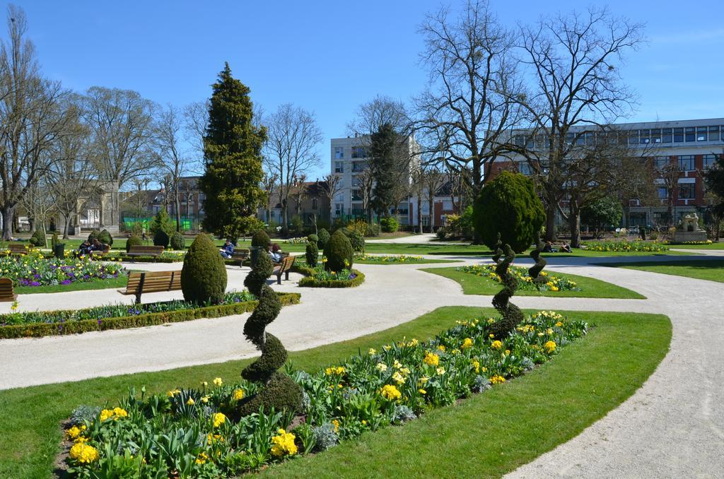 Logis Hotel Saint Martin Orlean Zewnętrze zdjęcie