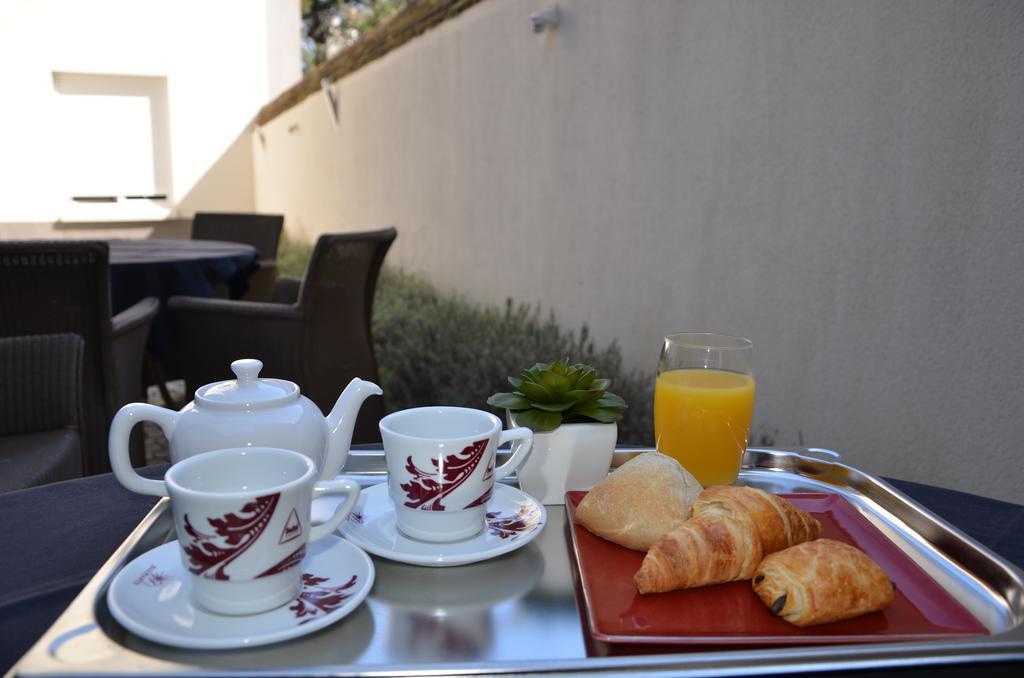 Logis Hotel Saint Martin Orlean Zewnętrze zdjęcie