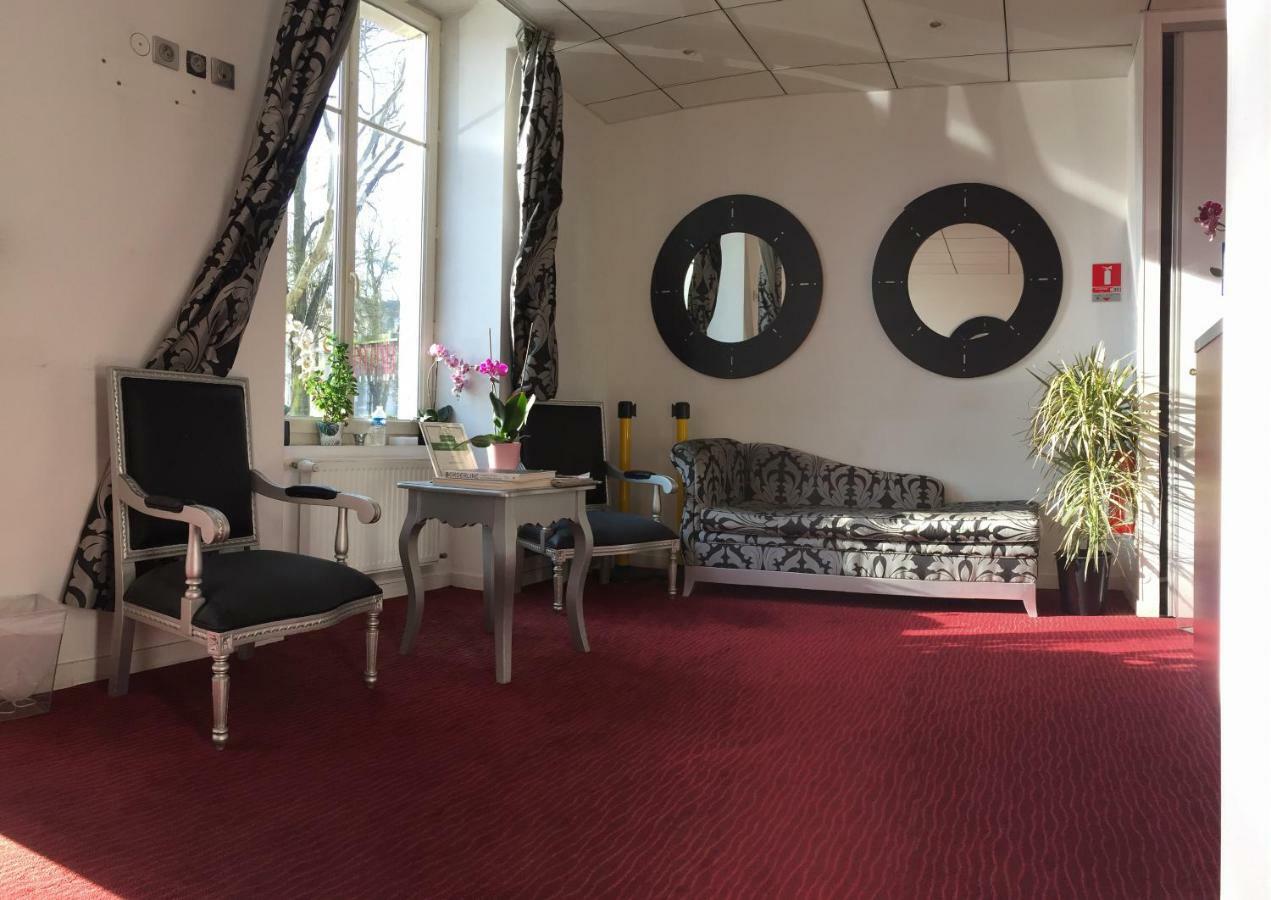 Logis Hotel Saint Martin Orlean Zewnętrze zdjęcie